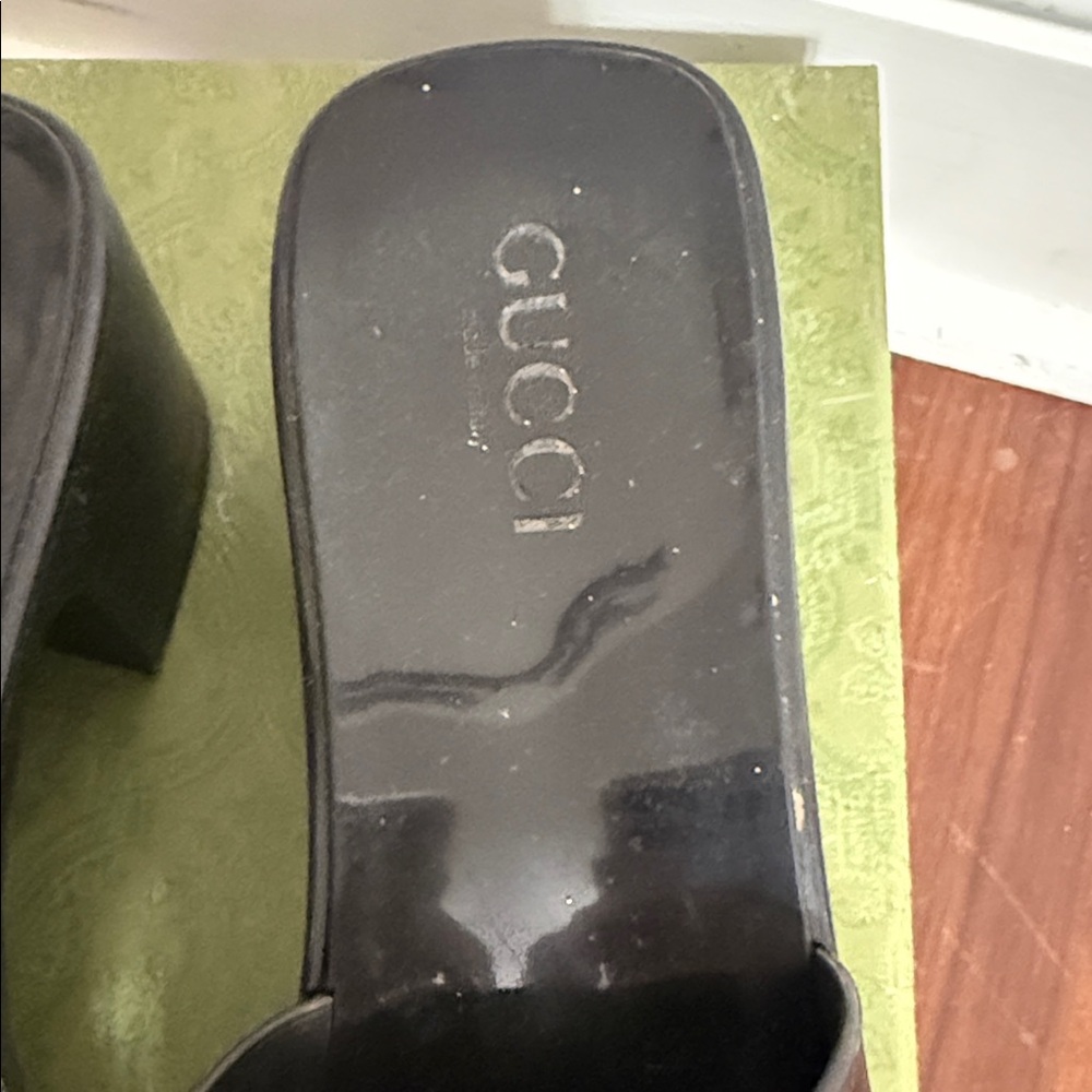 Gucci Glossy Black Slide Sandals - Picture 3 of 13